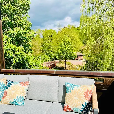 Pavillon Am Kurpark - Top Bewertet Von Familien! Zentral, Modern, Ruhig - Mit Balkon, Grill, Parkplatz, Wallbox Und Inklusive Waeschepaket * Braunlage